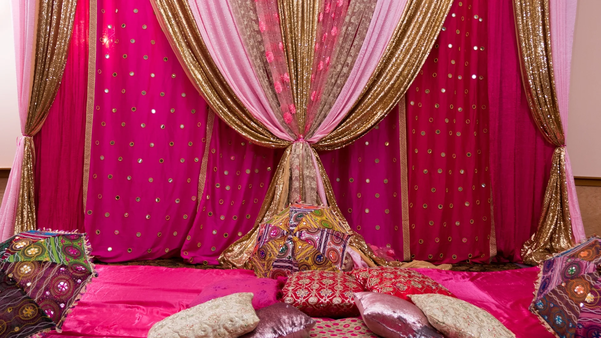 Decor services for all kinds of events (2)